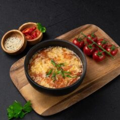 Суп с яйцом и помидорами